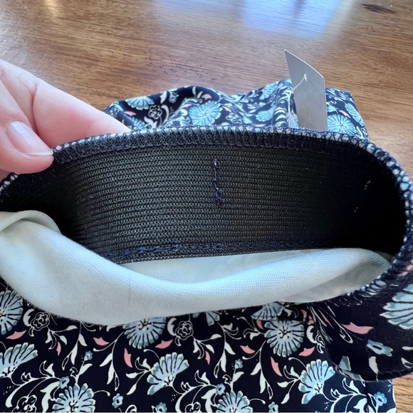 ⭐️ NWT Loft Navy Pull On Floral Print Pencil Skirt Size LT - Picture 9 of 9